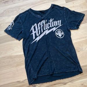 VINTAGE Affliction tee with fleur-de-lis Design, and distressed soft feel szL